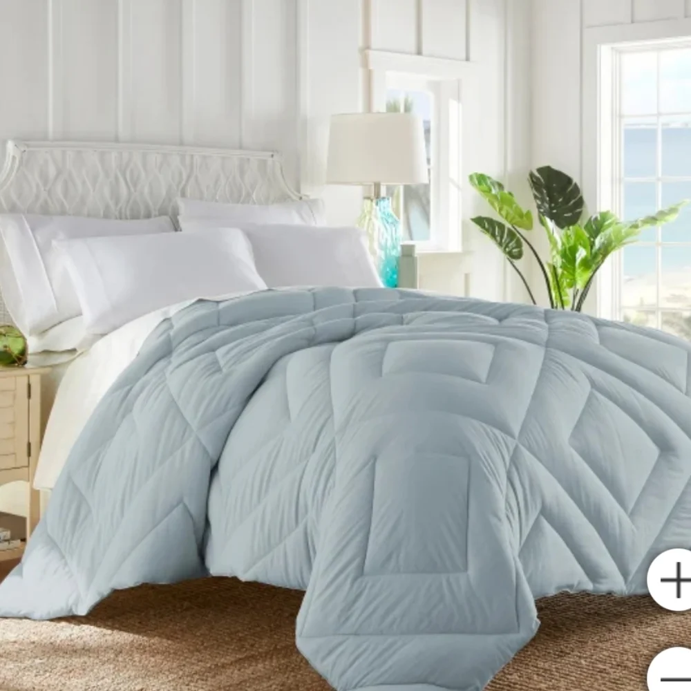 Tommy Bahama Home Coastal Soft Comfort Down Alternative Comforter NWT q…